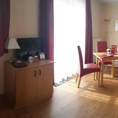 Ferien- Und Aktivhotel Zum Arber 호텔