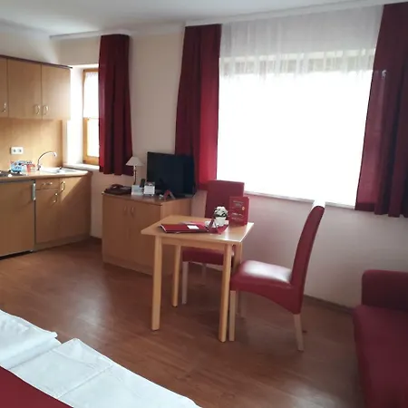 Ferien- Und Aktivhotel Zum Arber 호텔